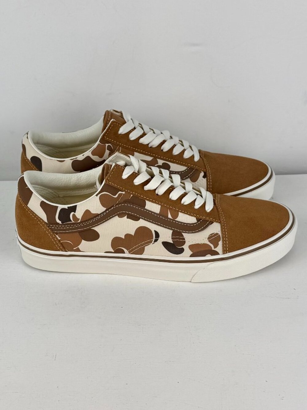 M9.5, W11 - VANS Old Skool Camo Brown Low Top Canvas/Leather Sneaker - 507452